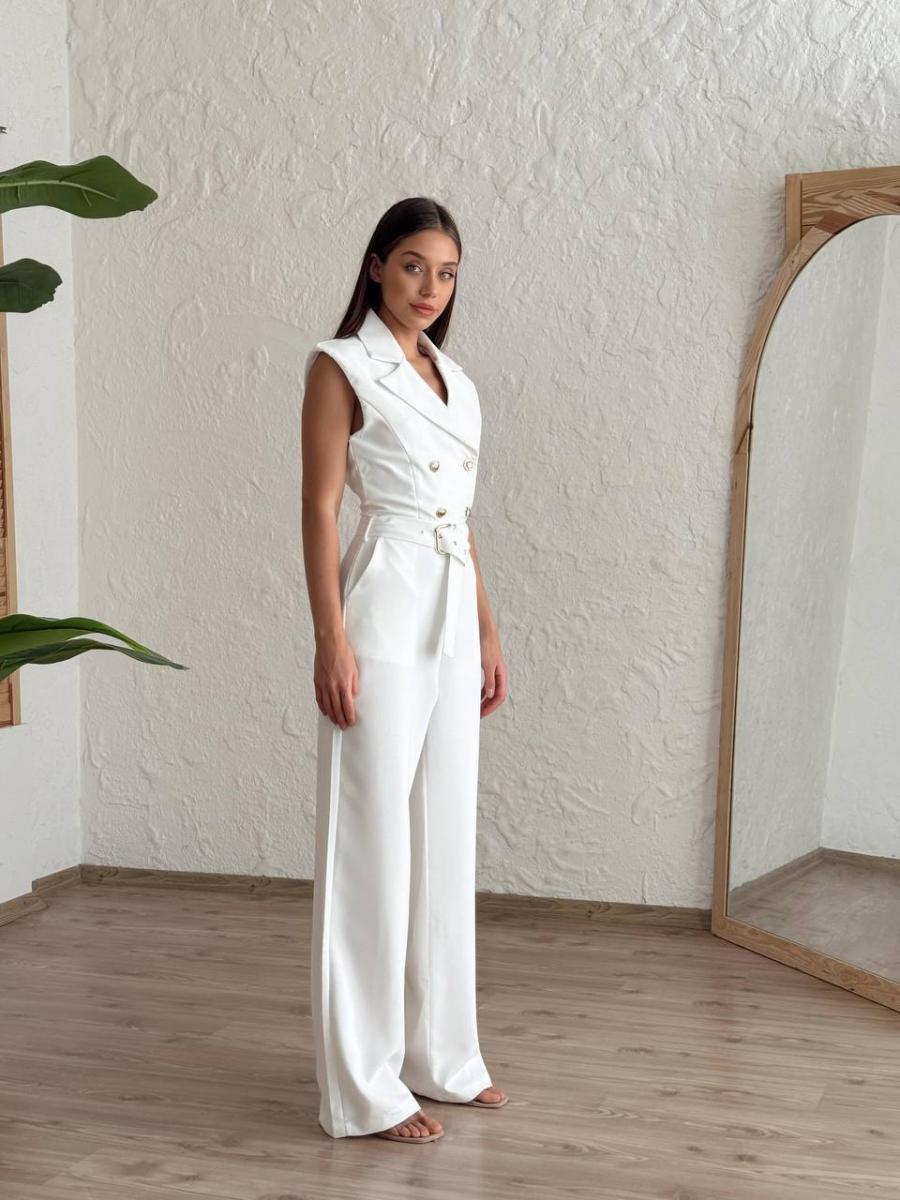 جمبسوت أنيق بتصميم كلاسيكي مميز بدون أكمام