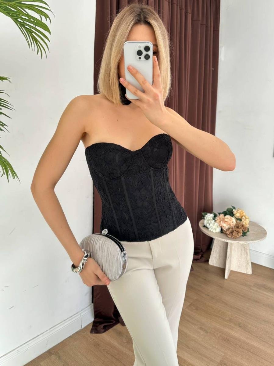 بلوزة دانتيل أبيض بدون أكمام (Lace Bustier Corset Top) - صورة 2