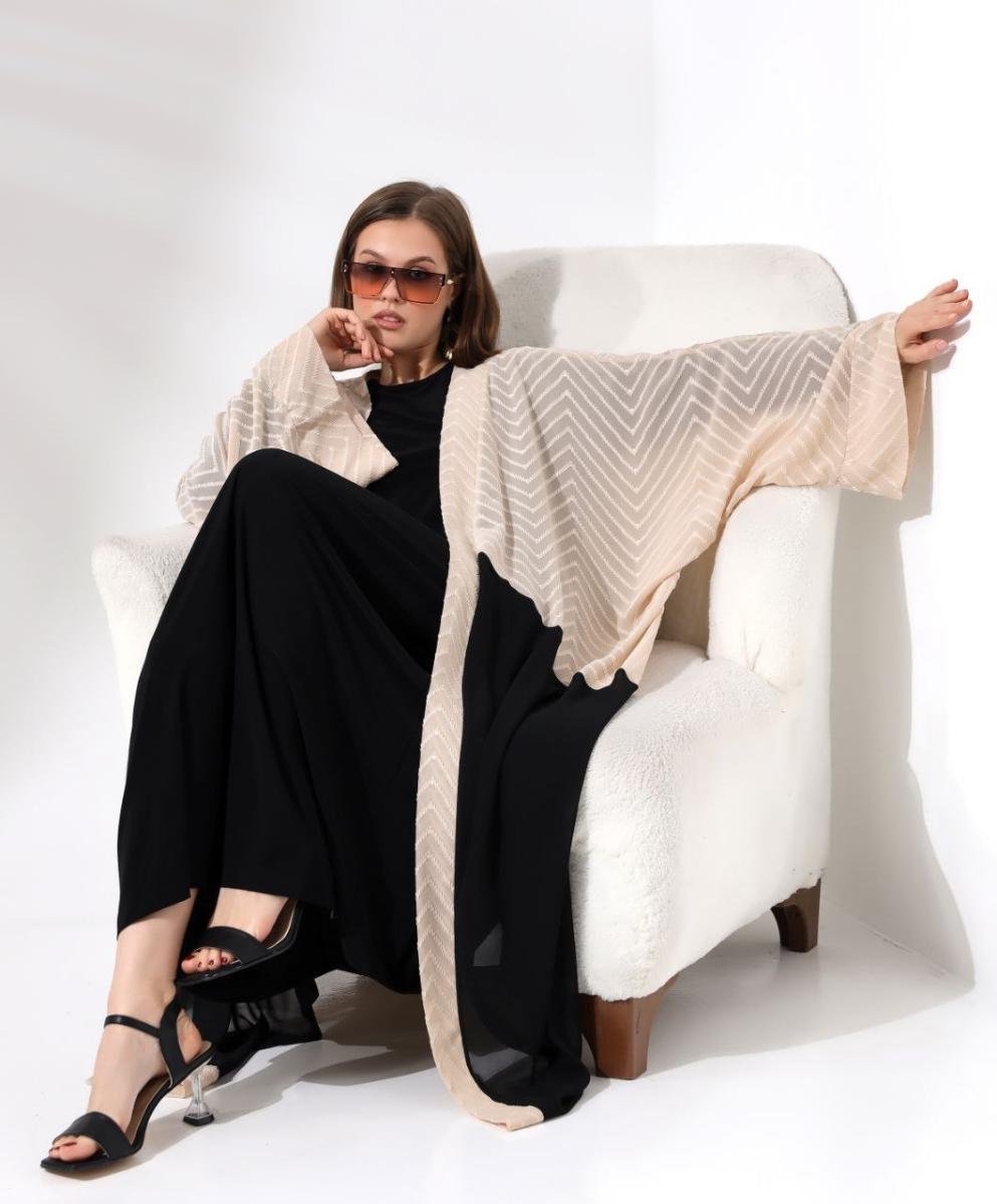 طقم فستان وفاخر بلونين مع كيمونو محبوك بنقوش هندسية (Two-Tone Kimono Abaya Set) - صورة 1