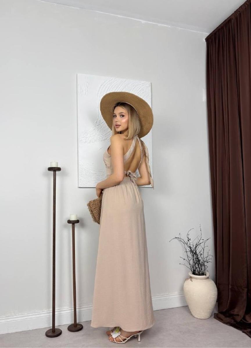 فستان ماكسي وردي بياقة هولتر وتطريز دانتيل تفريغ (Halter Neck Lace-Trimmed Maxi Dress) - صورة 3