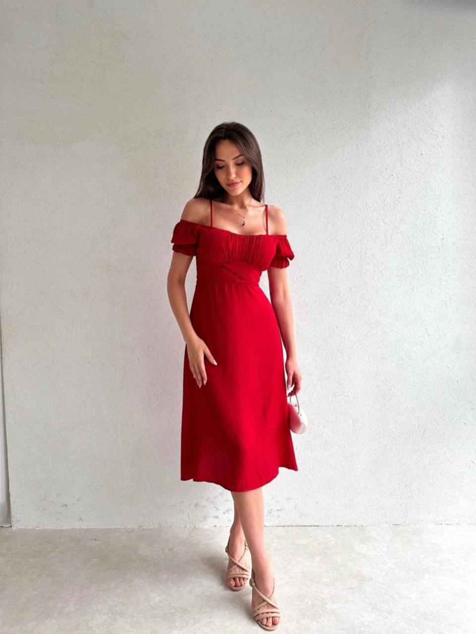 فساتين حفلات عاديه